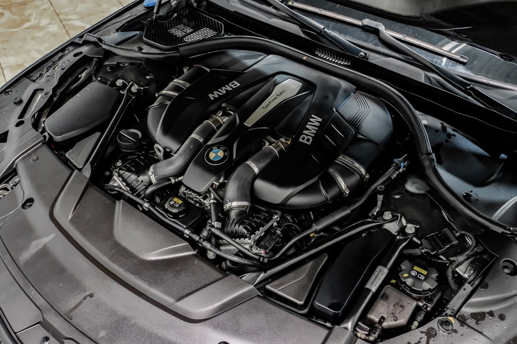 2016 BMW 7 Series Image 44