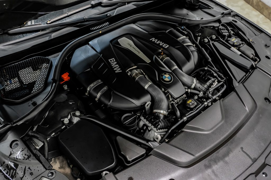 2016 BMW 7 Series Image 46