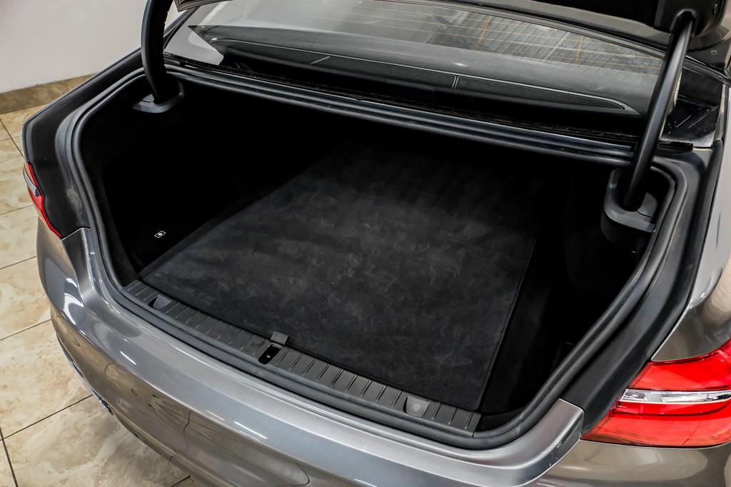 2016 BMW 7 Series Image 47