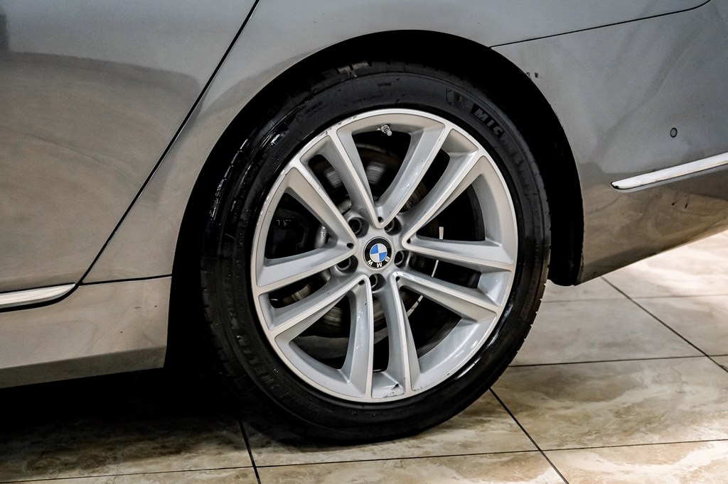 2016 BMW 7 Series Image 52