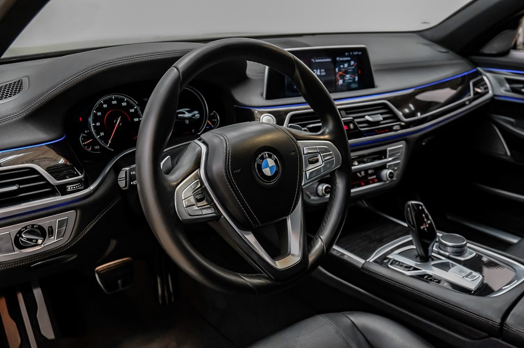 2018 BMW 7 Series Image 18