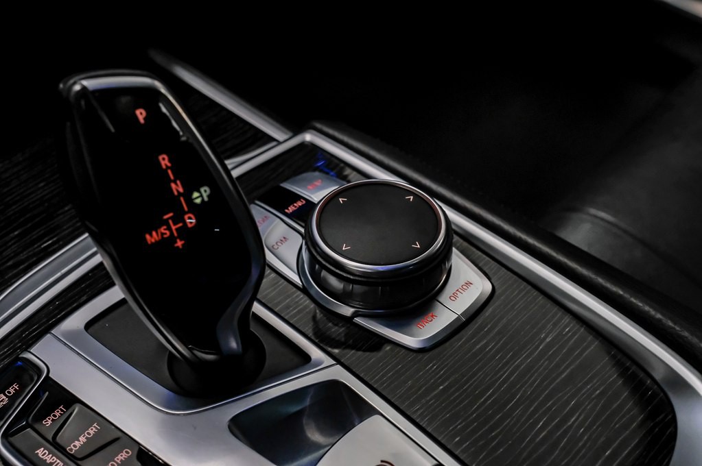 2018 BMW 7 Series Image 28
