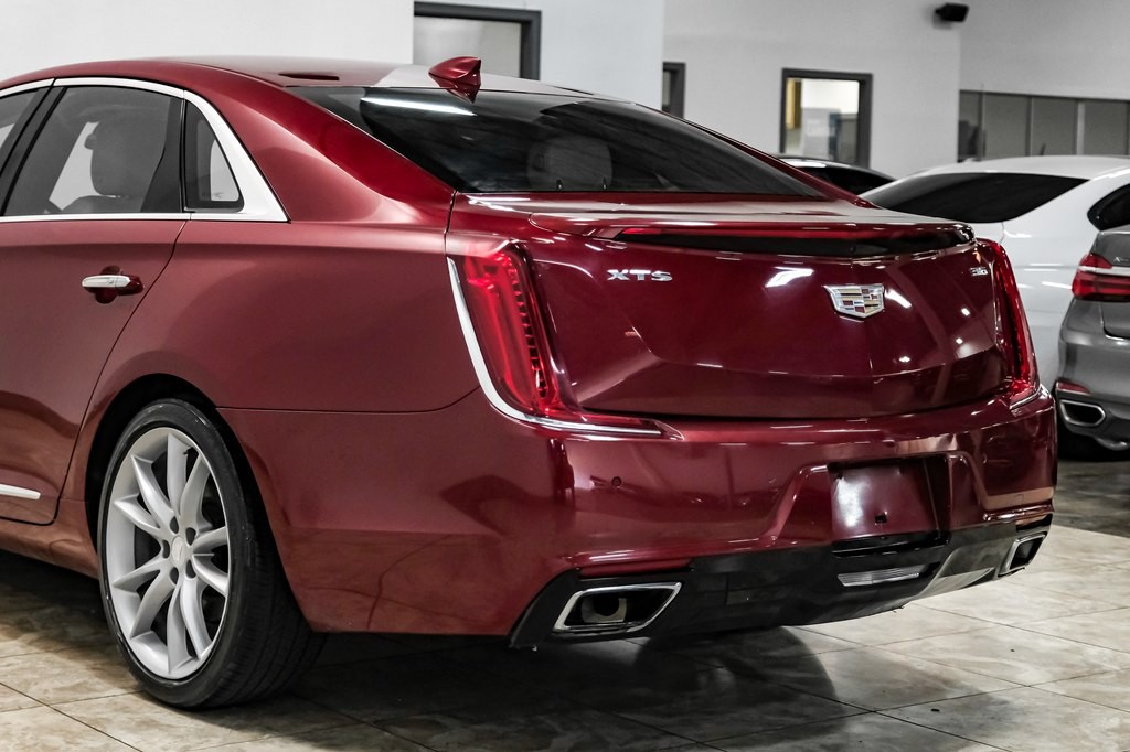 2018 Cadillac XTS Image 13
