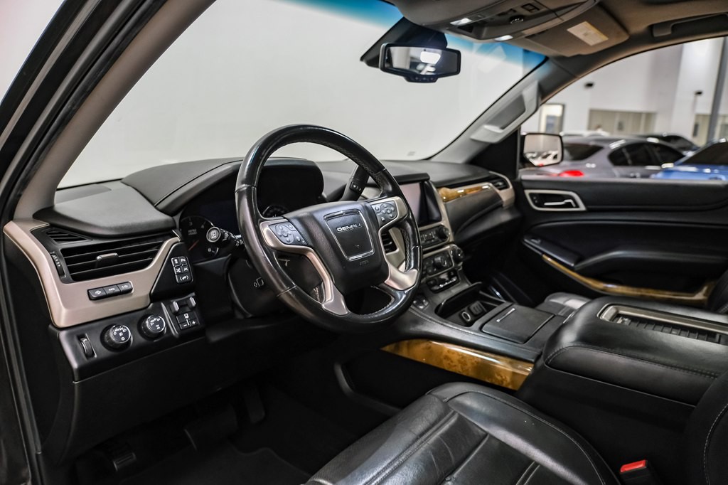 2017 GMC Yukon Image 3
