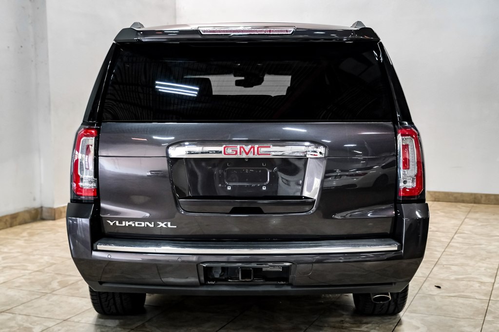 2017 GMC Yukon Image 9