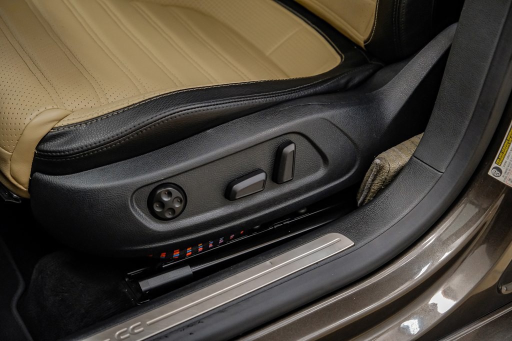 2014 Volkswagen CC Image 44