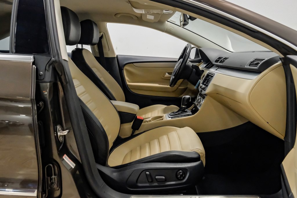 2014 Volkswagen CC Image 45