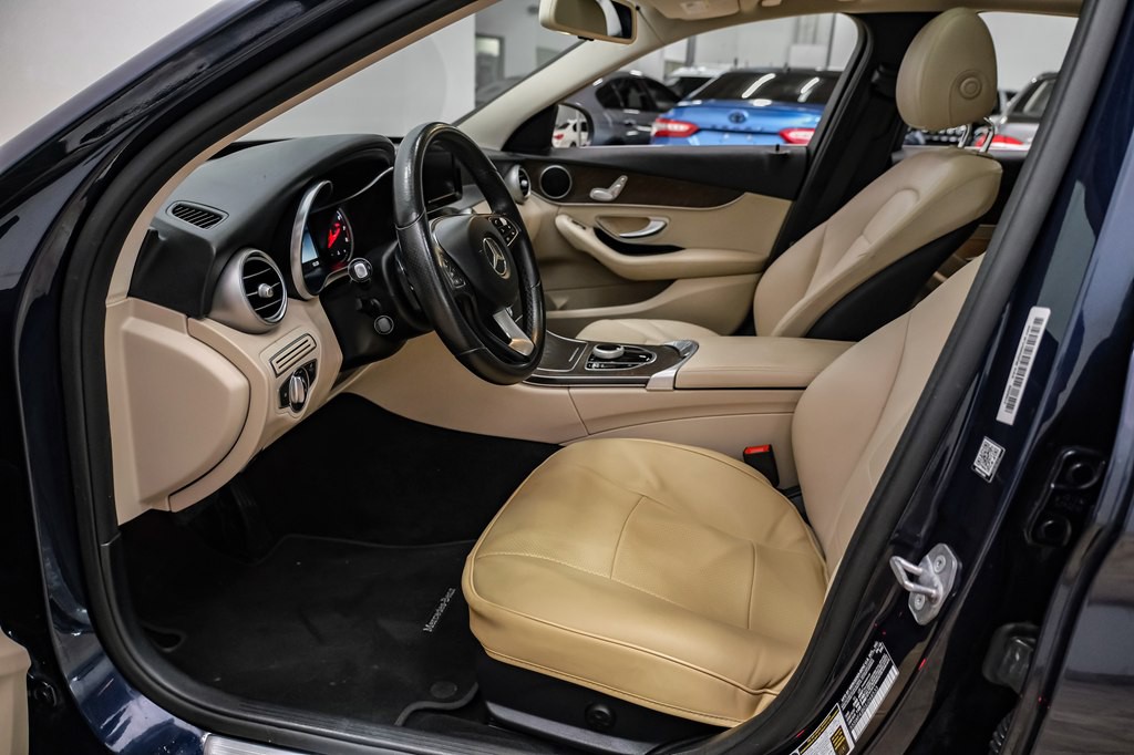 2018 Mercedes-Benz C-Class Image 4