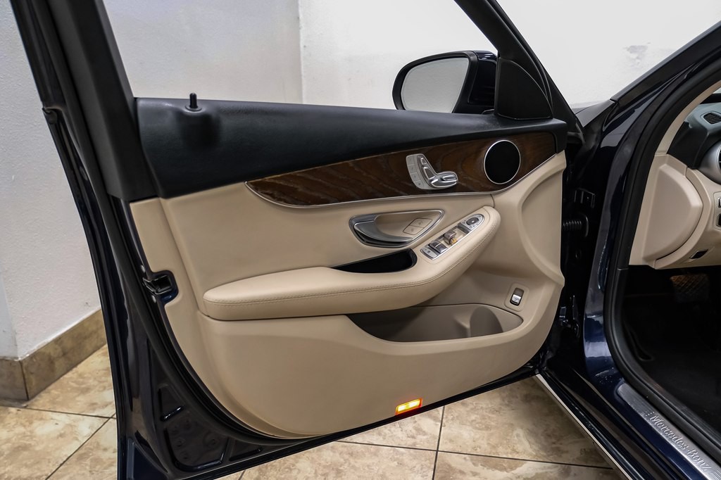 2018 Mercedes-Benz C-Class Image 42
