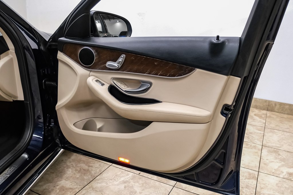2018 Mercedes-Benz C-Class Image 45