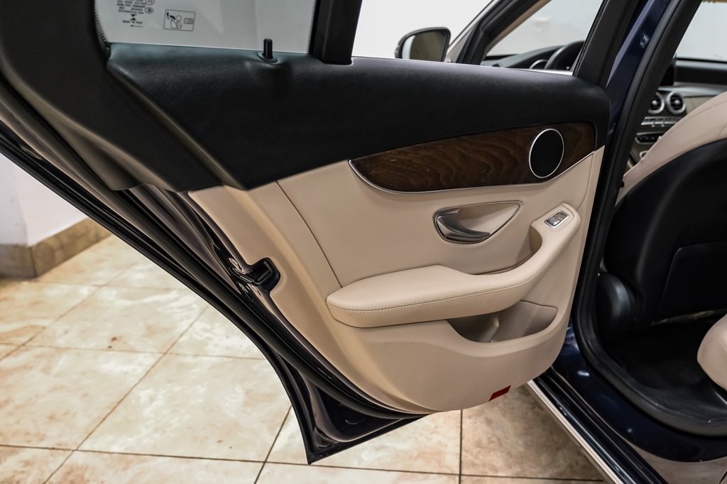 2018 Mercedes-Benz C-Class Image 47