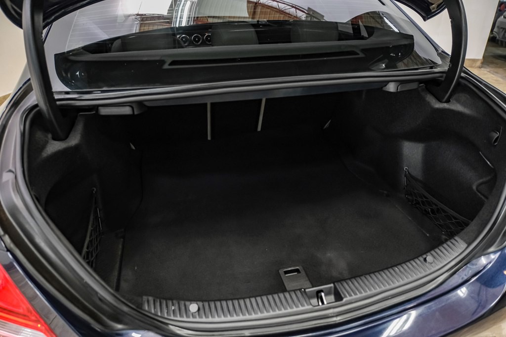 2018 Mercedes-Benz C-Class Image 55