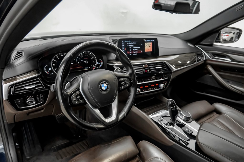 2018 BMW 5 Series Image 3