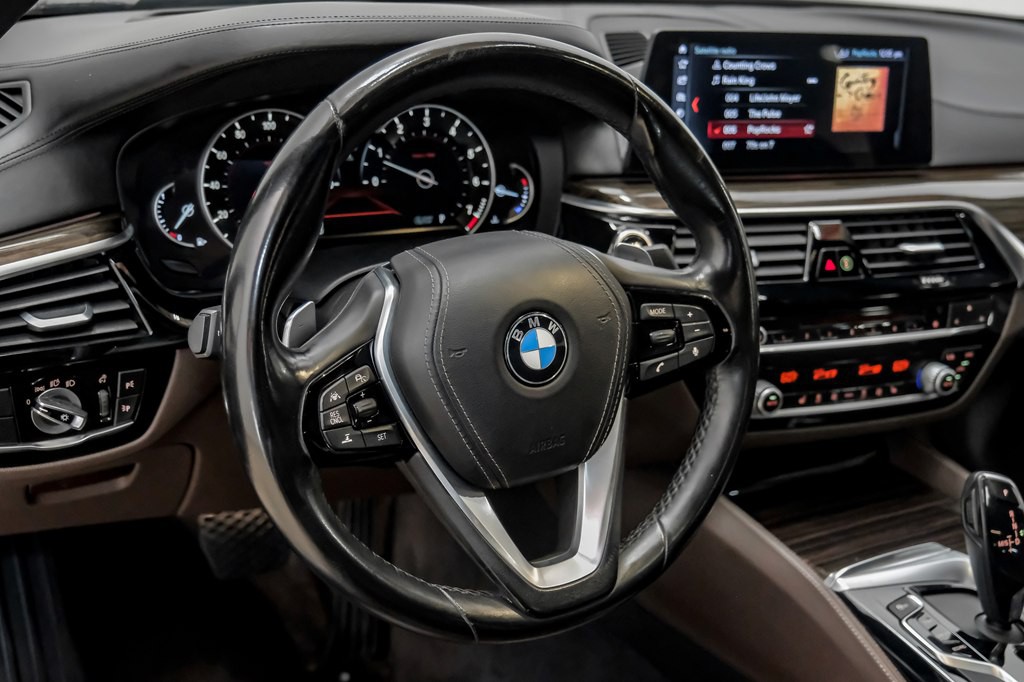 2018 BMW 5 Series Image 14