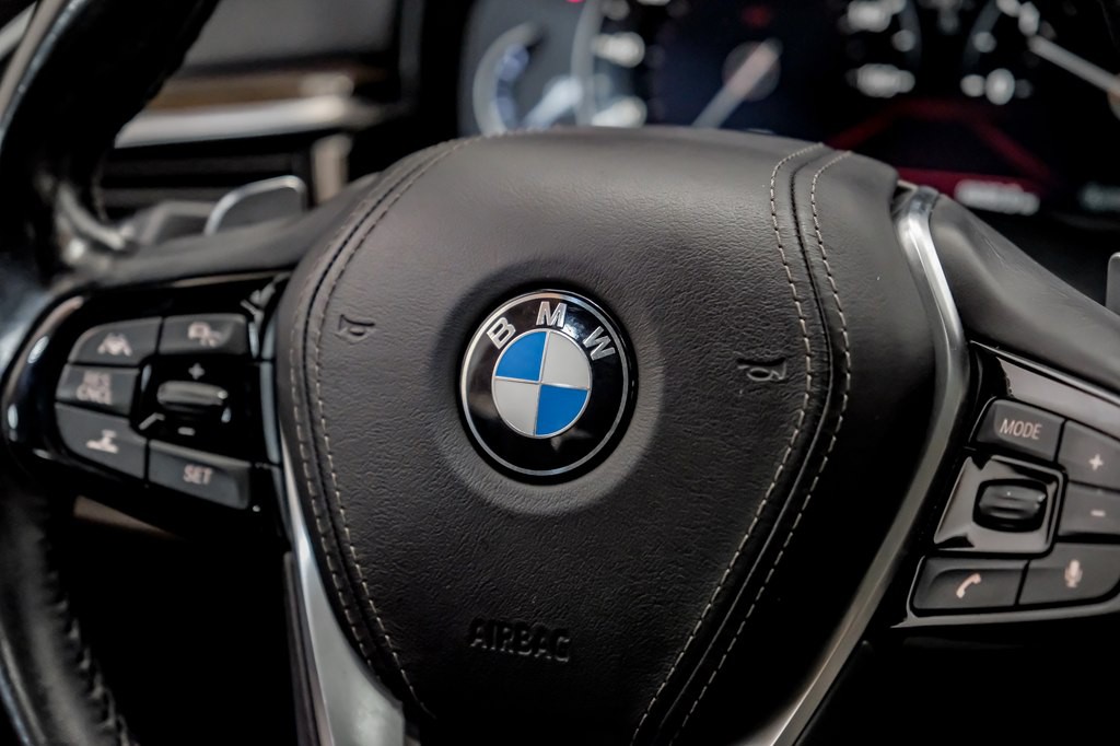 2018 BMW 5 Series Image 18