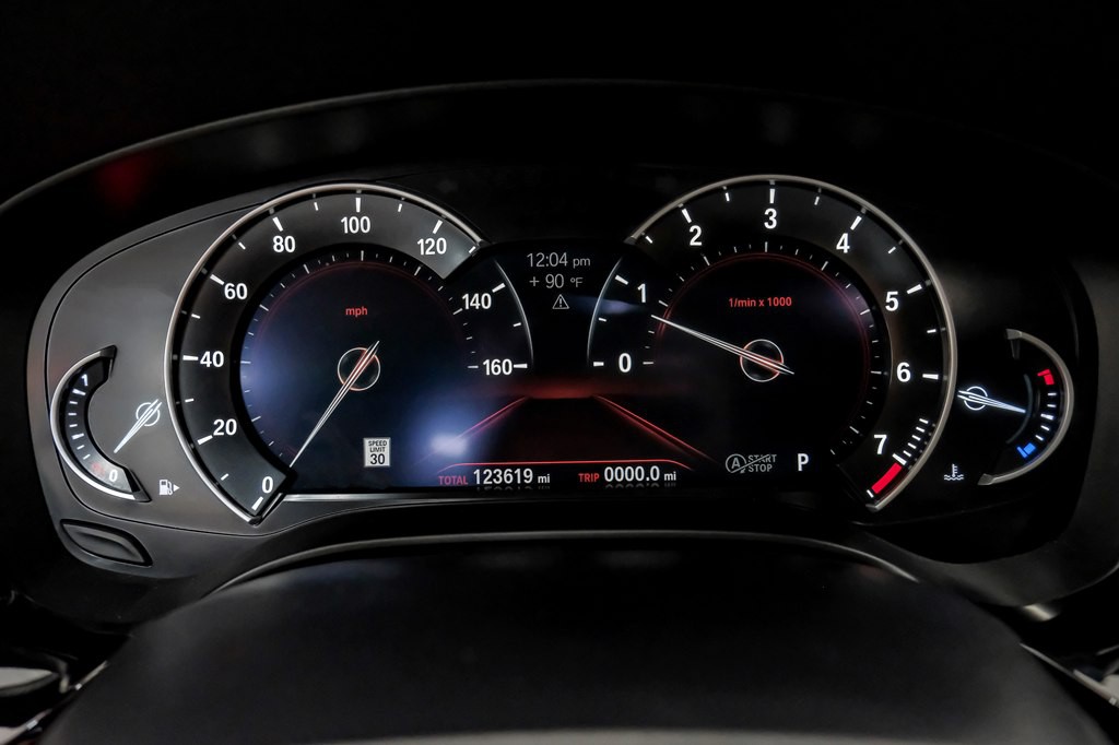 2018 BMW 5 Series Image 19