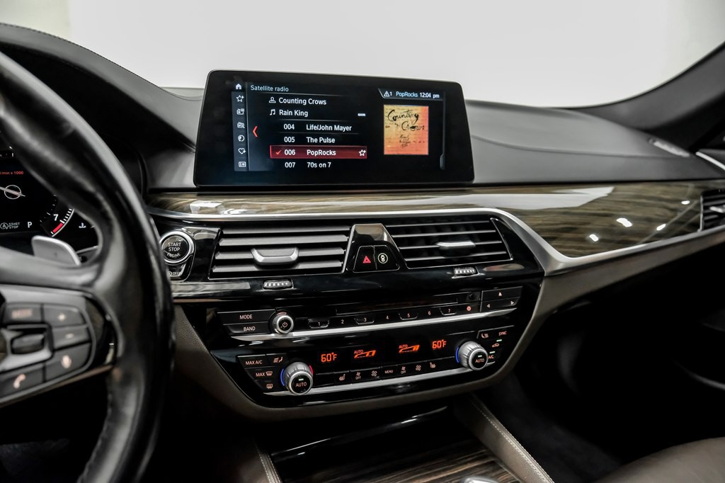 2018 BMW 5 Series Image 25