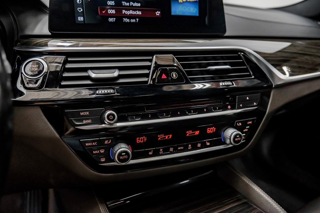 2018 BMW 5 Series Image 26