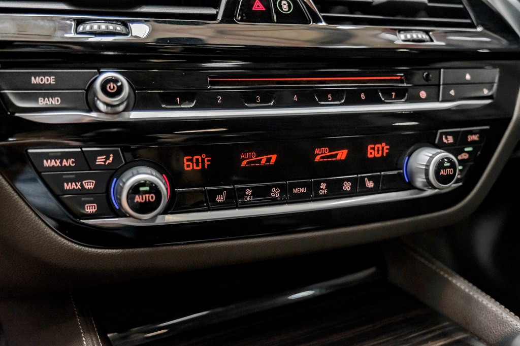 2018 BMW 5 Series Image 27