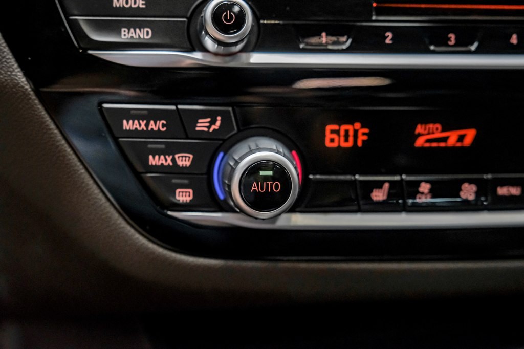 2018 BMW 5 Series Image 28