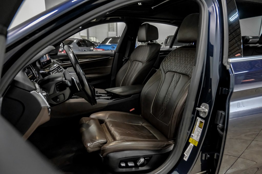 2018 BMW 5 Series Image 35
