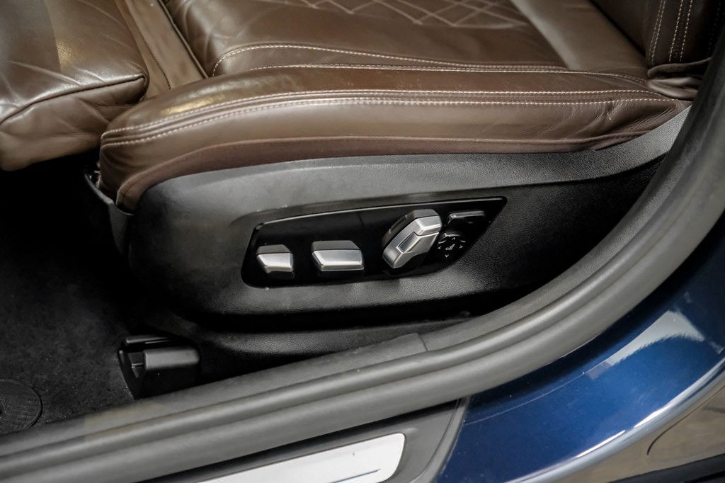 2018 BMW 5 Series Image 36