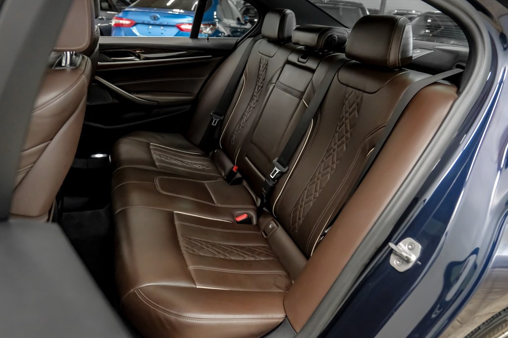 2018 BMW 5 Series Image 44