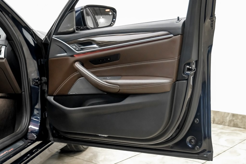 2018 BMW 5 Series Image 50