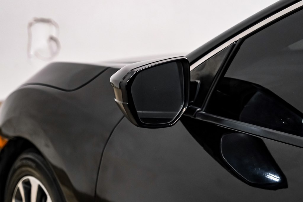 2016 Honda Civic Image 30