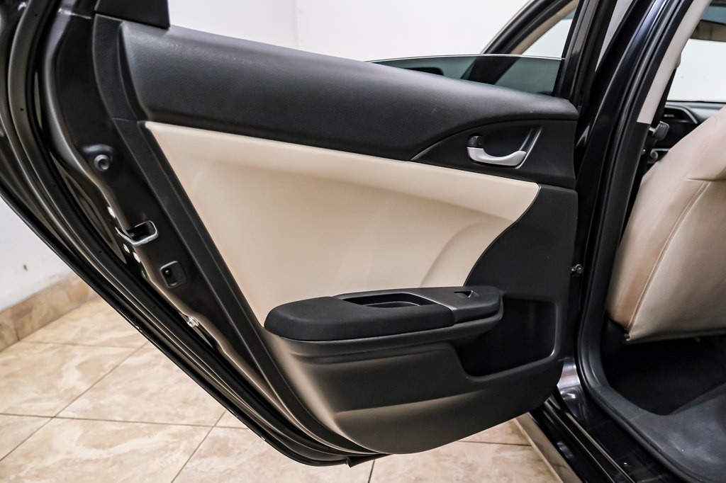 2016 Honda Civic Image 35