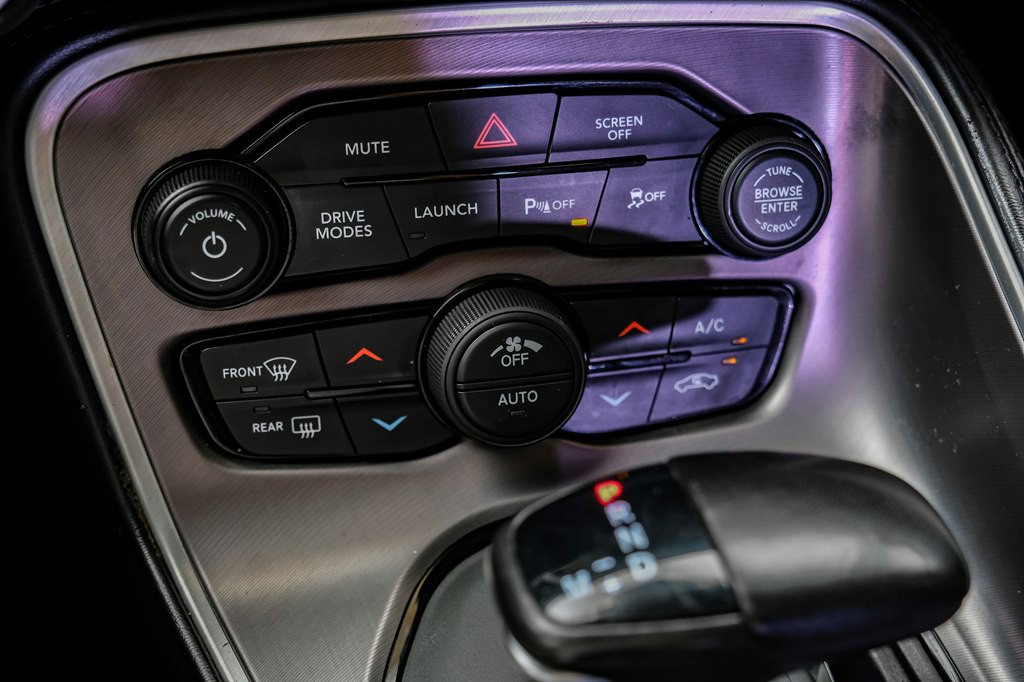 2017 Dodge Challenger Image 20