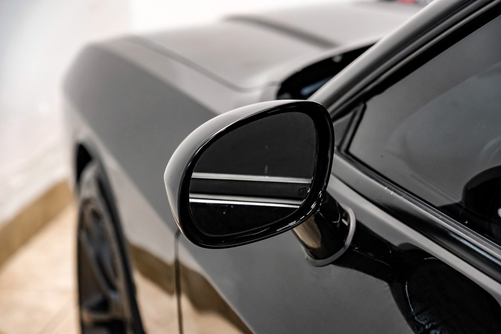 2017 Dodge Challenger Image 36