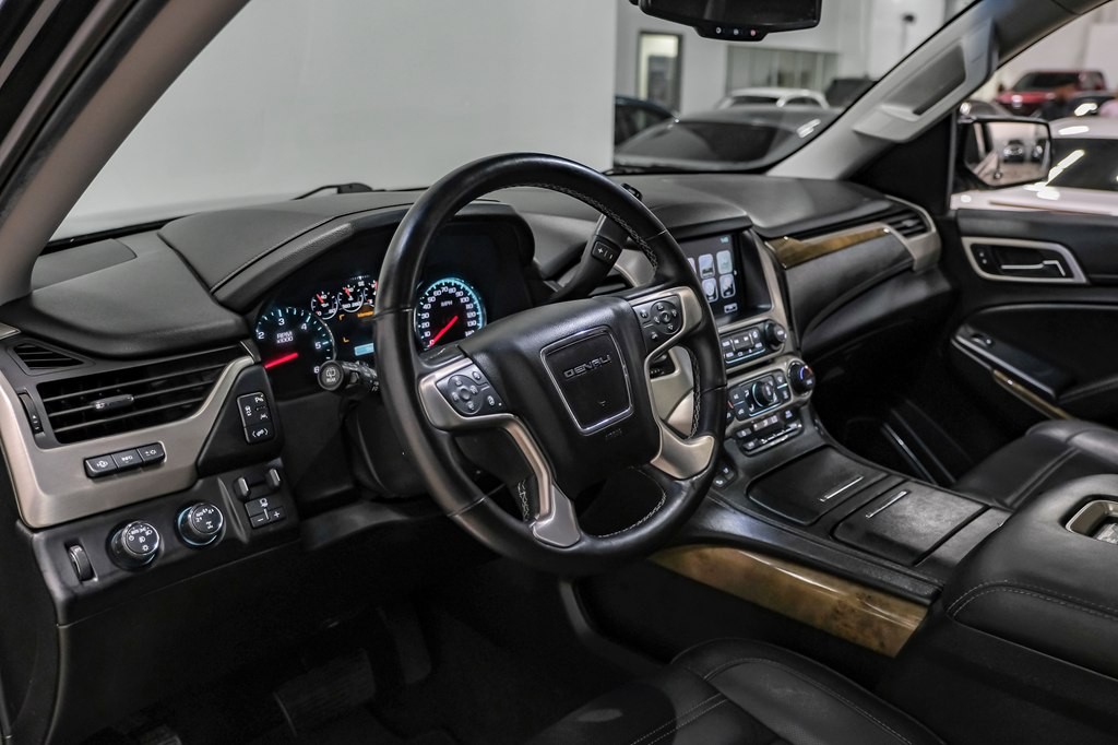 2017 GMC Yukon Image 3