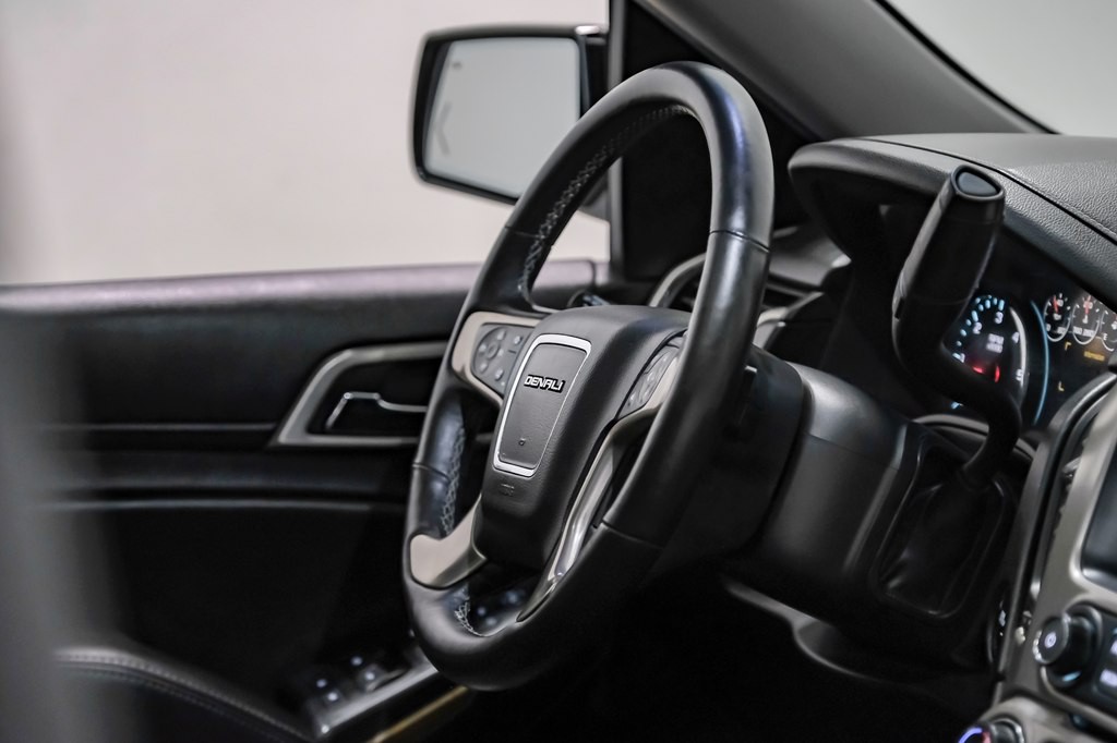 2017 GMC Yukon Image 16