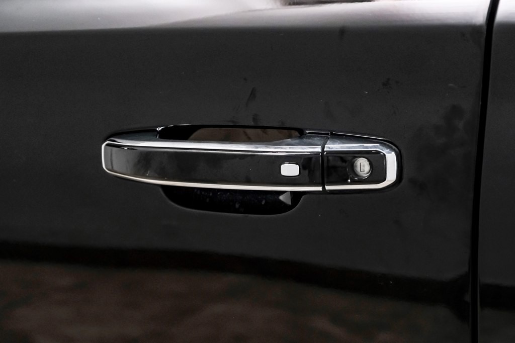 2017 GMC Yukon Image 36