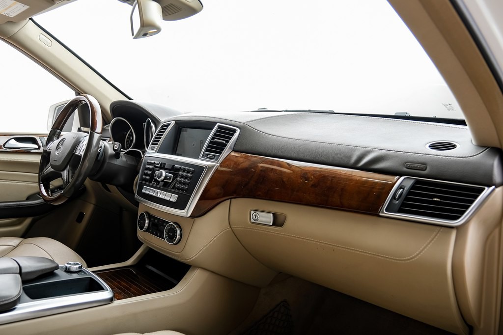 2015 Mercedes-Benz M-Class Image 11