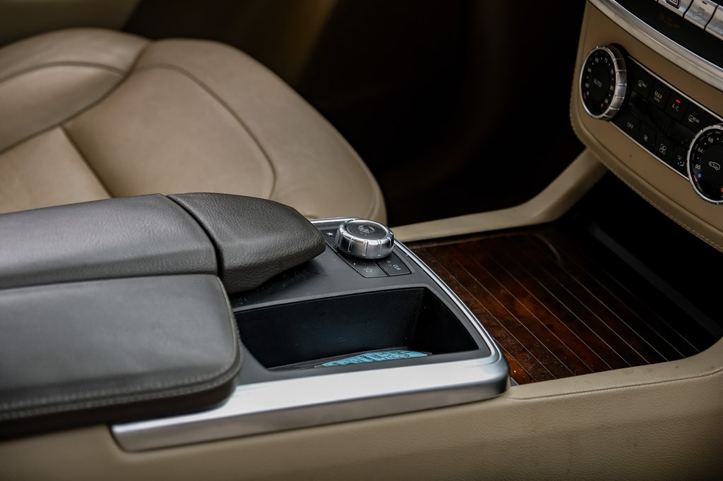 2015 Mercedes-Benz M-Class Image 29