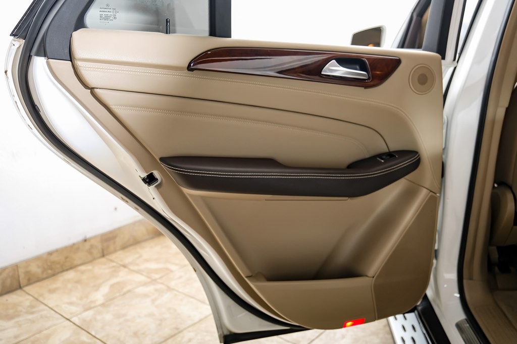 2015 Mercedes-Benz M-Class Image 60