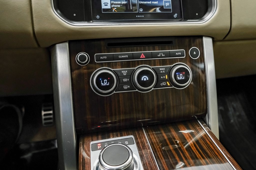 2016 Land Rover Range Rover Image 24