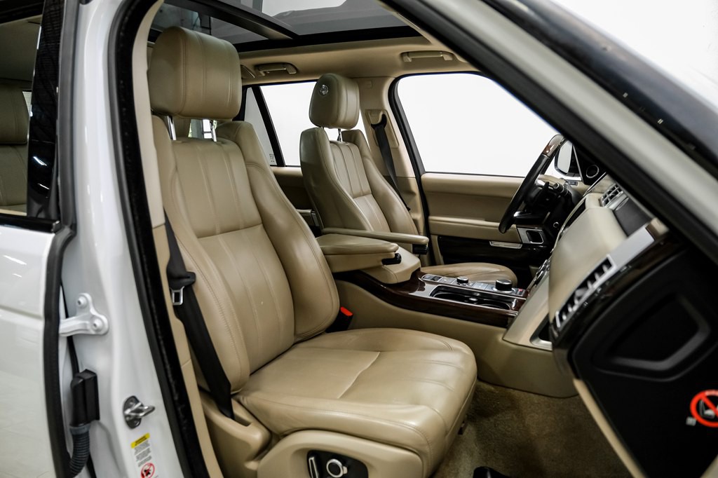 2016 Land Rover Range Rover Image 32
