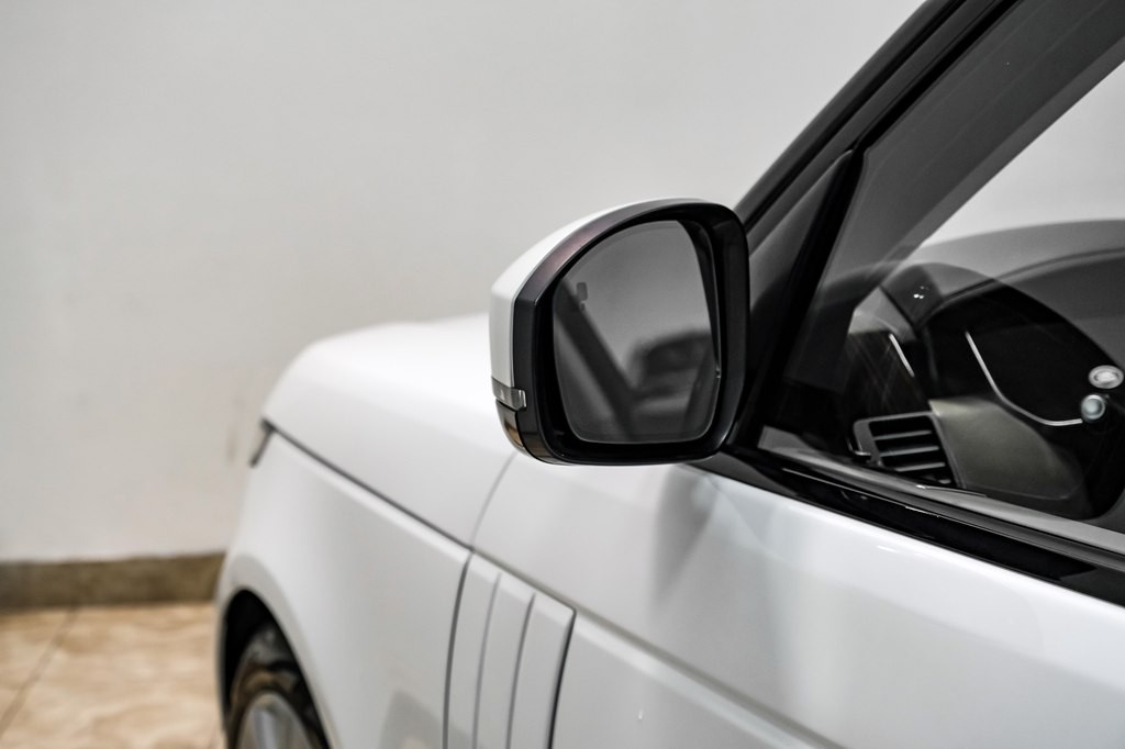 2016 Land Rover Range Rover Image 38