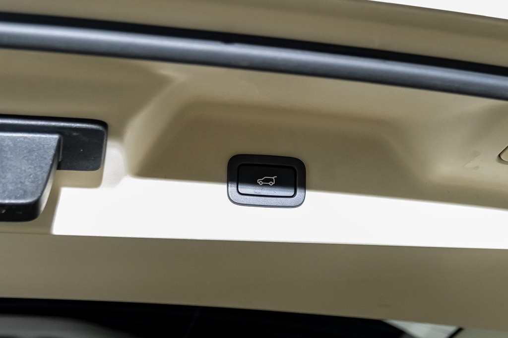 2016 Land Rover Range Rover Image 53