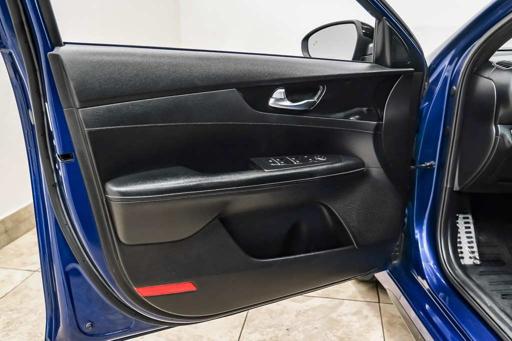 2021 Kia Forte Image 35