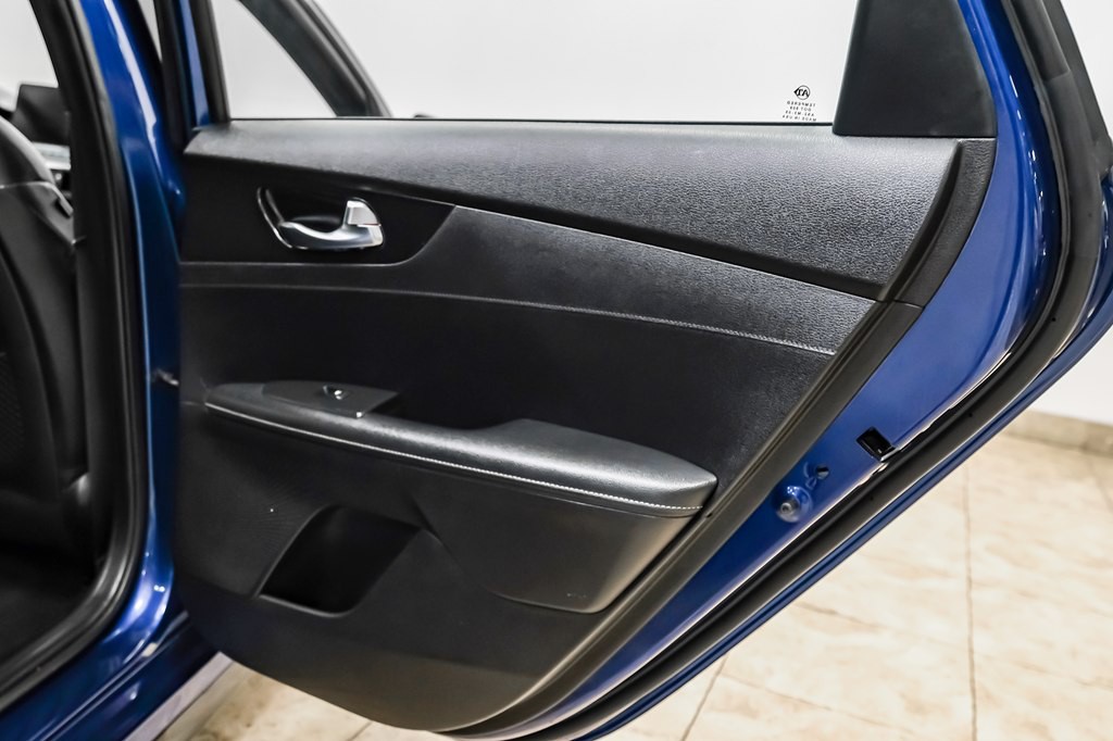 2021 Kia Forte Image 39