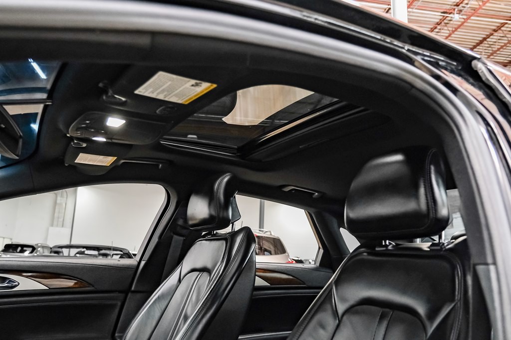 2017 Lincoln MKZ Image 4