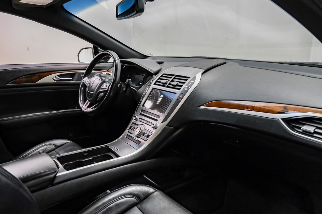 2017 Lincoln MKZ Image 10
