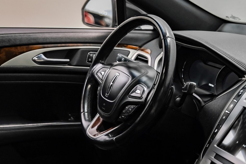 2017 Lincoln MKZ Image 12