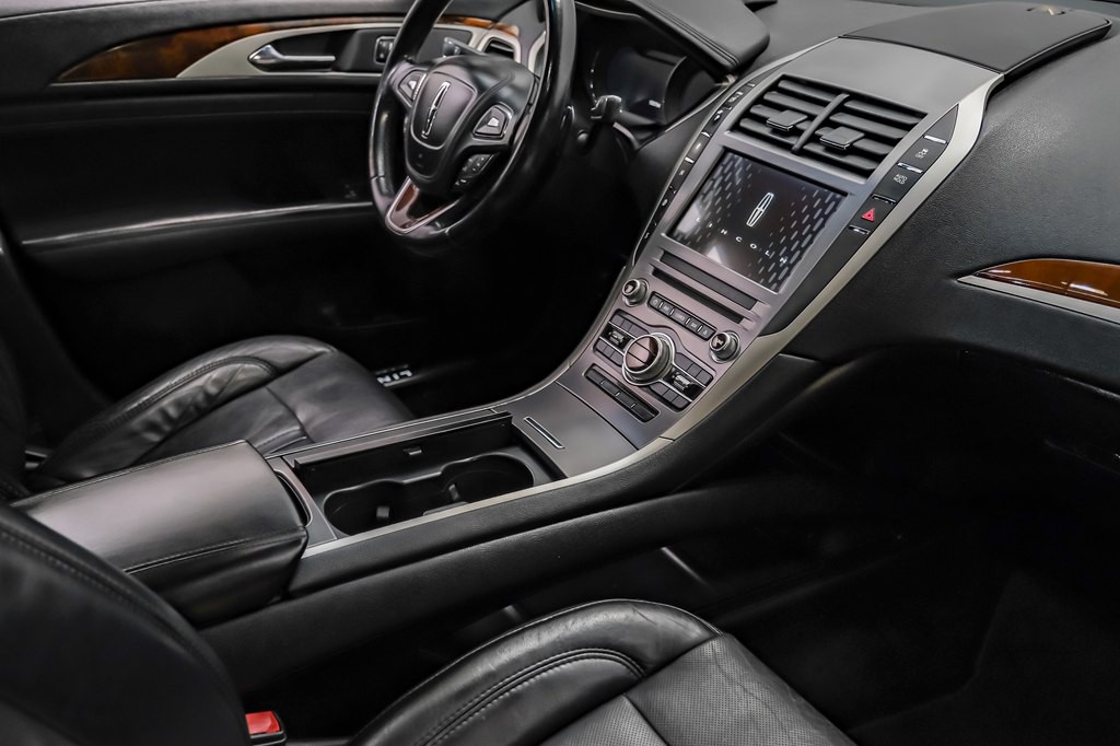 2017 Lincoln MKZ Image 20