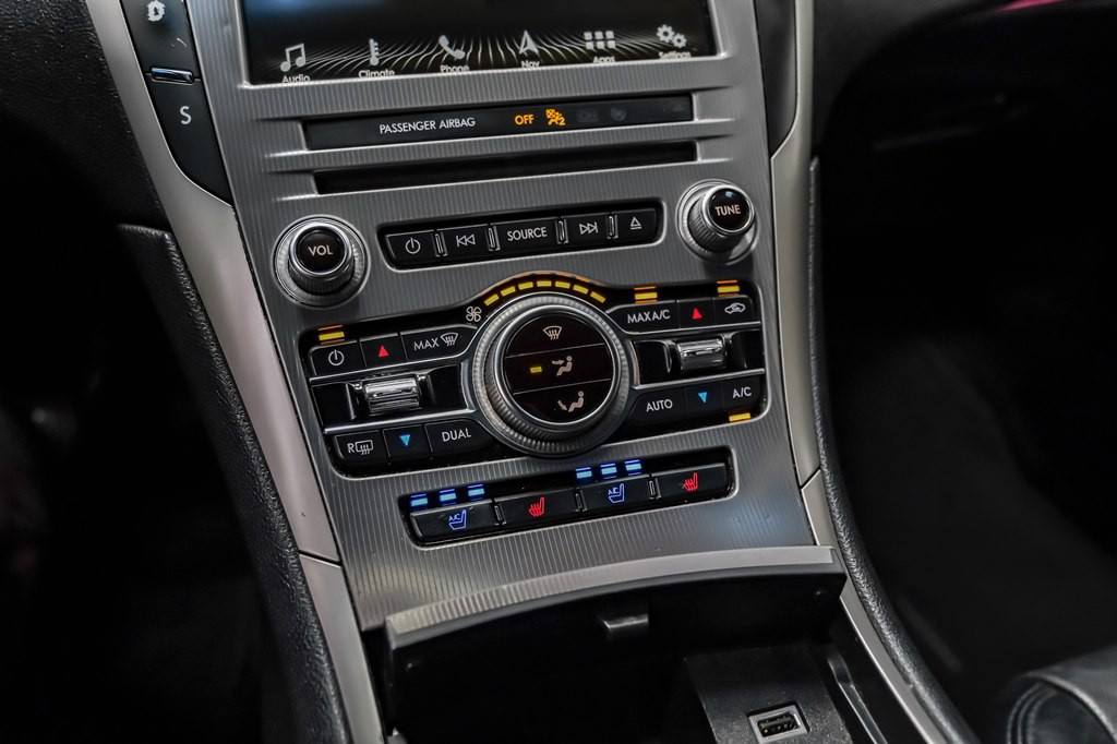 2017 Lincoln MKZ Image 23