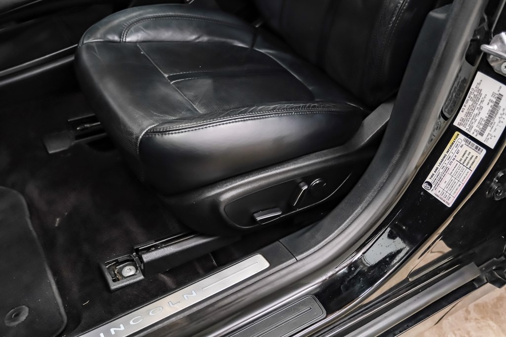 2017 Lincoln MKZ Image 32